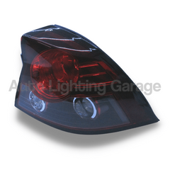 Tail Lights for VZ Holden Commodore Sedan-Auto Lighting Garage